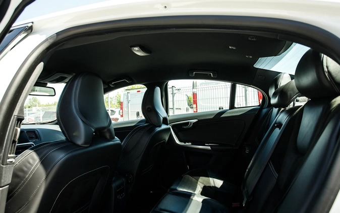 Volvo S60 cena 59900 przebieg: 199000, rok produkcji 2013 z Radom małe 667
